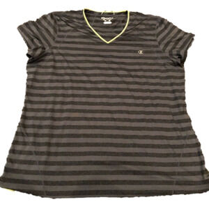 CHAMPION ladies t-shirt. EUC